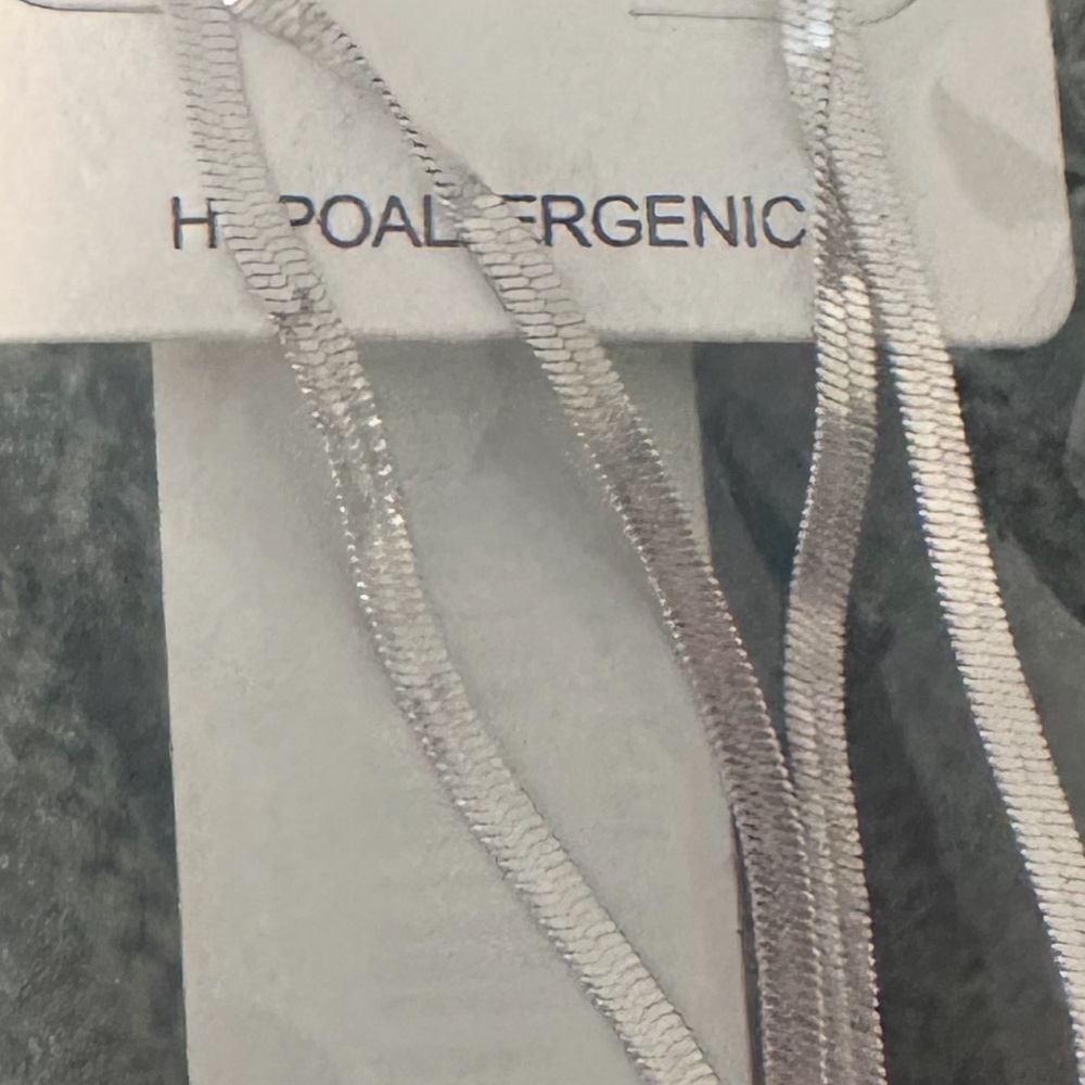 Elegant Silver Drop Earrings - Picture 3 of 5